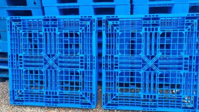 JR Tambores - Pallet Plástico - Medida 1,10 x 1,10  Seminovos 