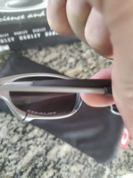 Óculos de Sol Oakley juliet - Prata e Roxo Violet NOVO  - Foto 3