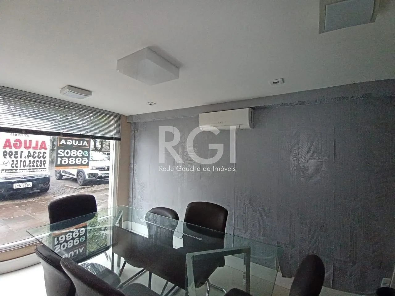 Loja comercial com 59,30m2 de área privativa no bairro Bom Fim, com mezanino, mobiliado fi - Foto 2