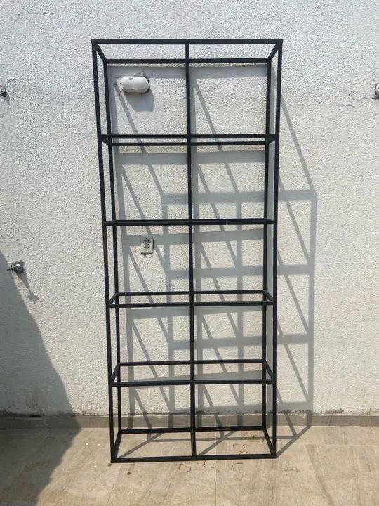 Estante de Ferro para Decoração