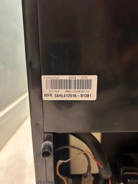 ADEGA ELECTROLUX - ACD28 - 127v - Foto 2