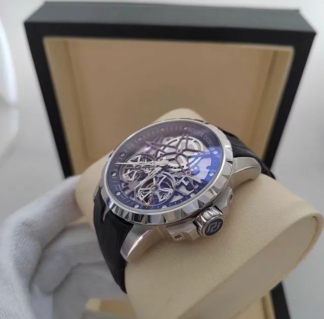 Relogio Roger Dubuis Couro - Foto 3