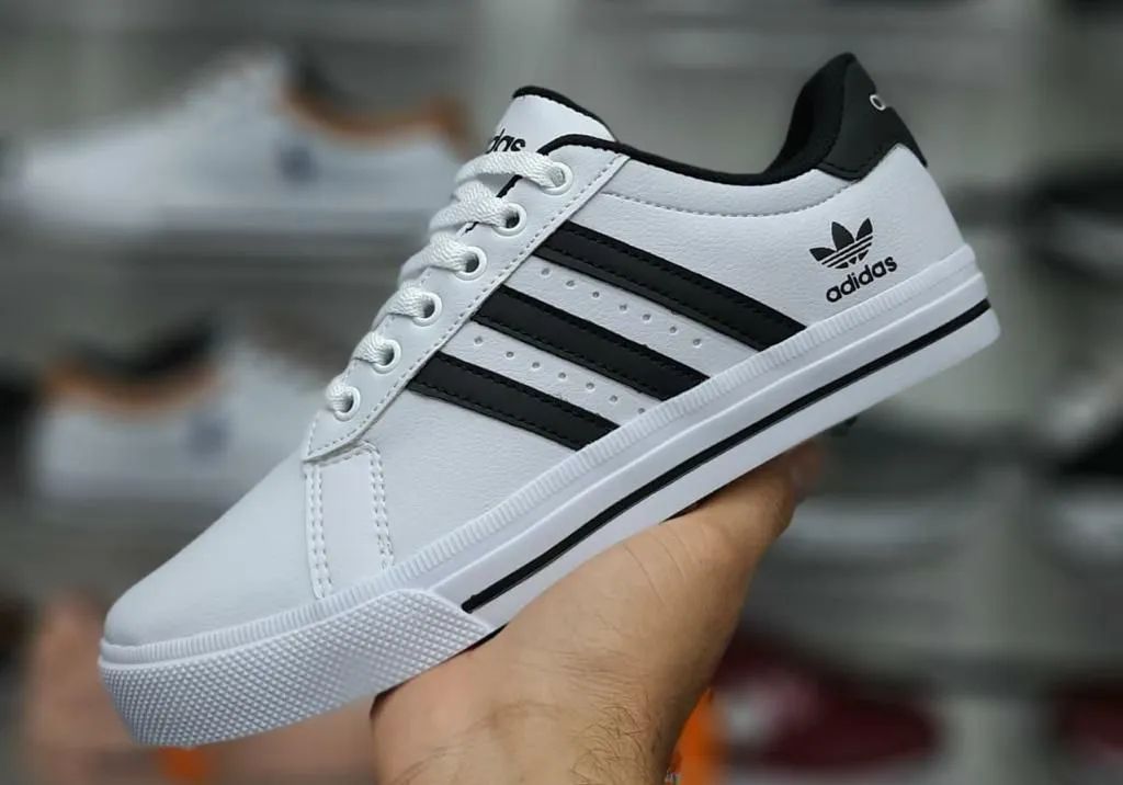 Sapato Adidas 