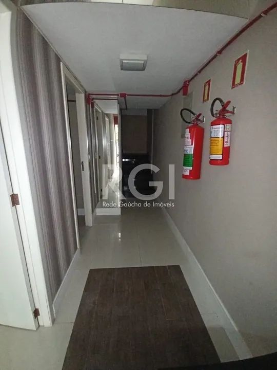 Loja comercial com 59,30m2 de área privativa no bairro Bom Fim, com mezanino, mobiliado fi - Foto 5