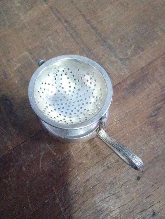 Infusor de Chá em Prata - Antigo - Foto 2