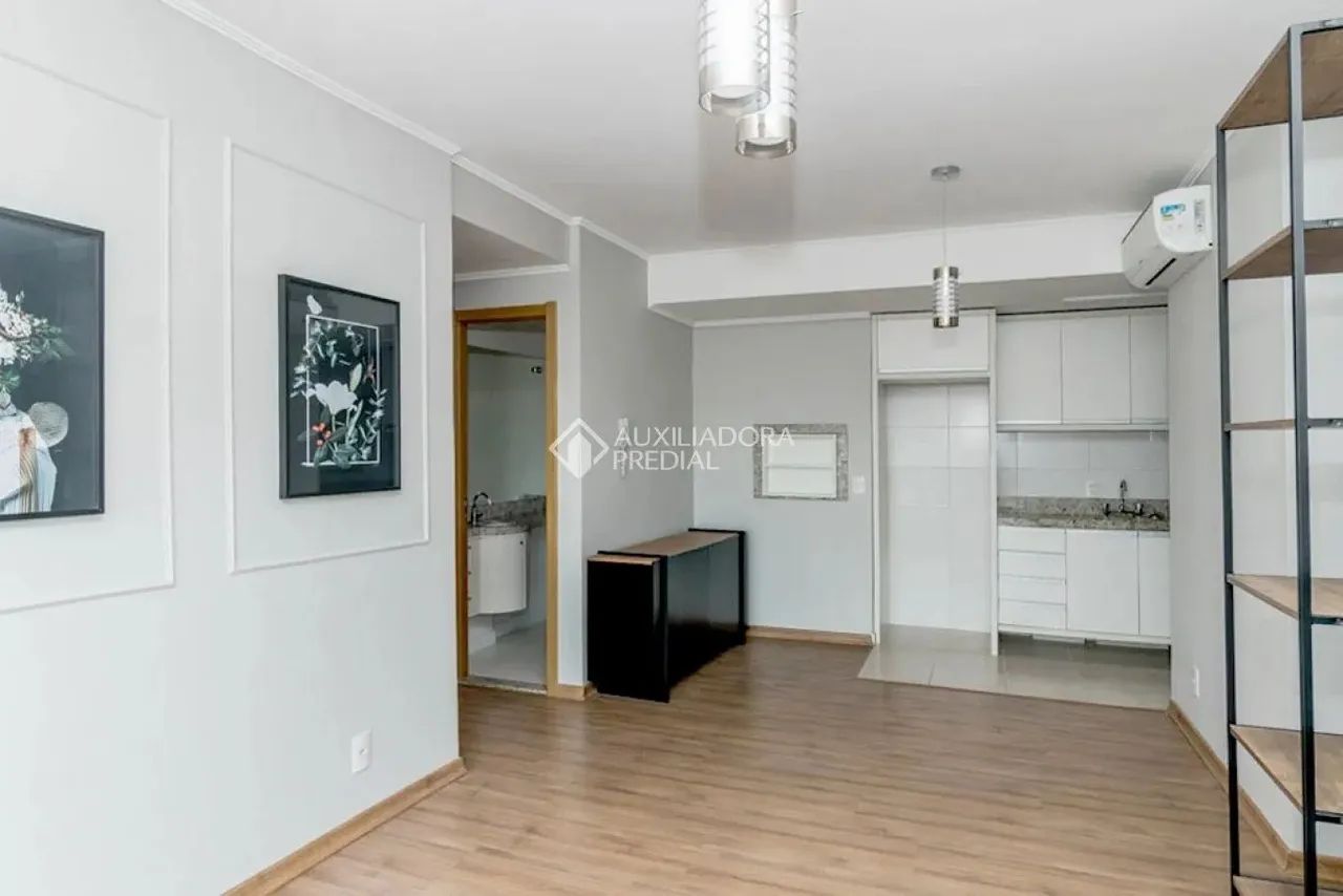 Imóvel para aluguel com 60 metros quadrados com 2 quartos em Petrópolis - Porto Alegre - R - Foto 2