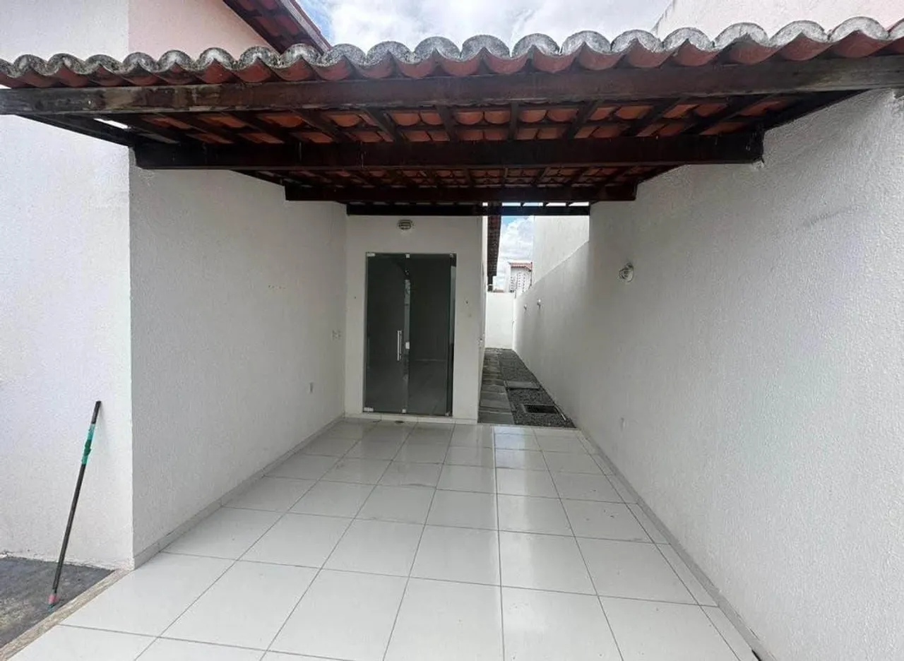Vendo casa no bairro do castanheira U.G