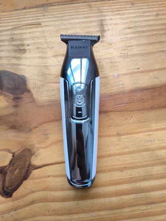 Aparador de Pelos Kemei