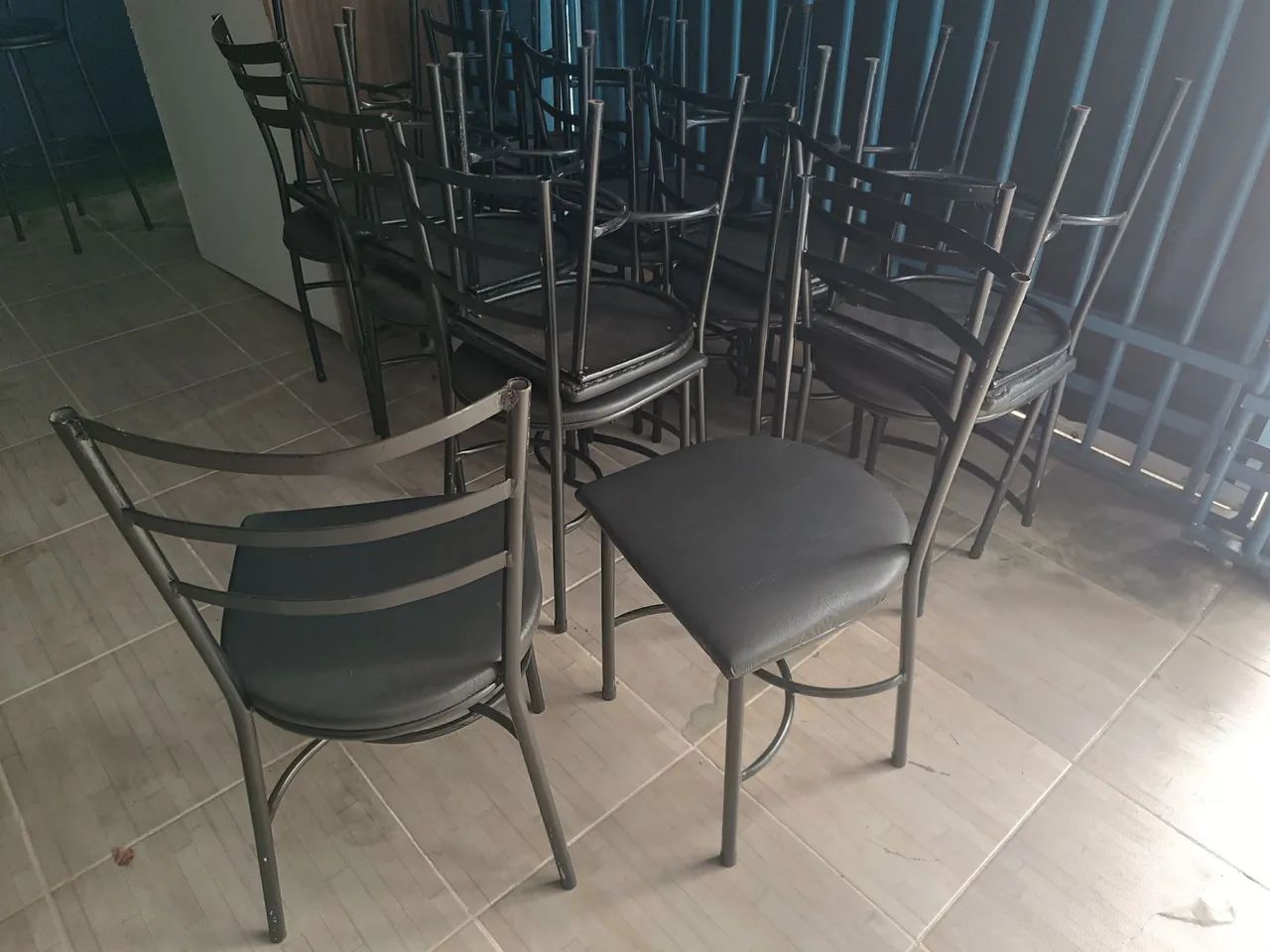 Cadeira de Metal para Restaurante - Foto 2