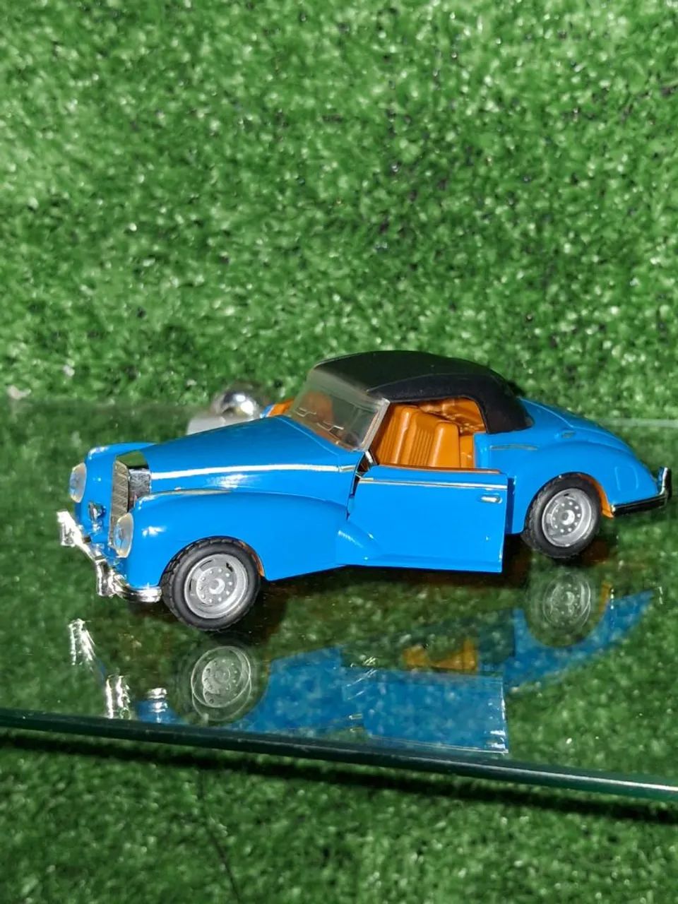 Miniatura de Carro Antigo Azul - Foto 4