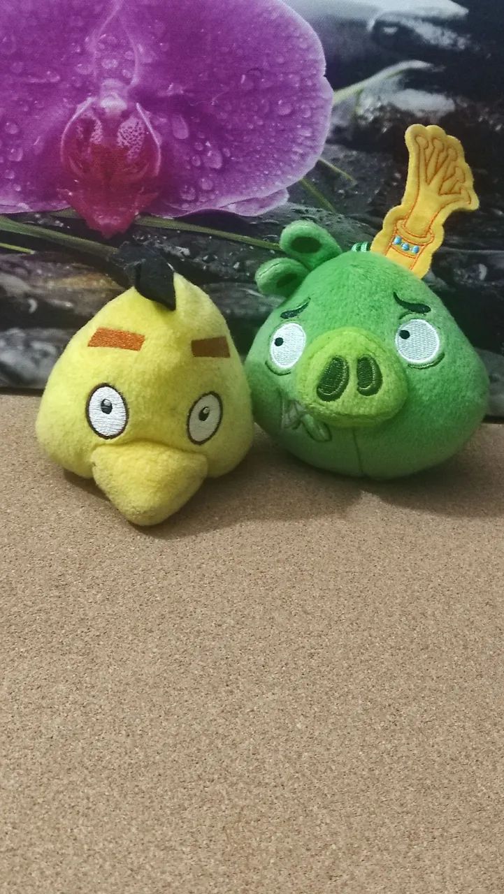 Bonecos de Pelúcia Angry Birds - Pig e Bird - Foto 2