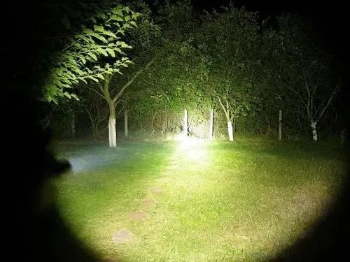 Lanterna Tática Militar Sofirn SP31 - 1200 Lúmens Profissional Bateria Recarregável - Foto 2