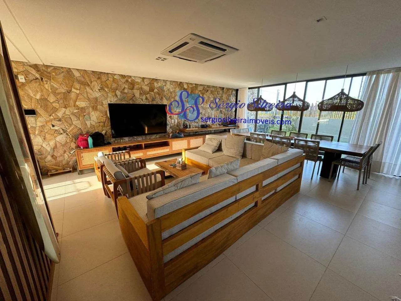 Casa de alto padrão em Flecheiras.