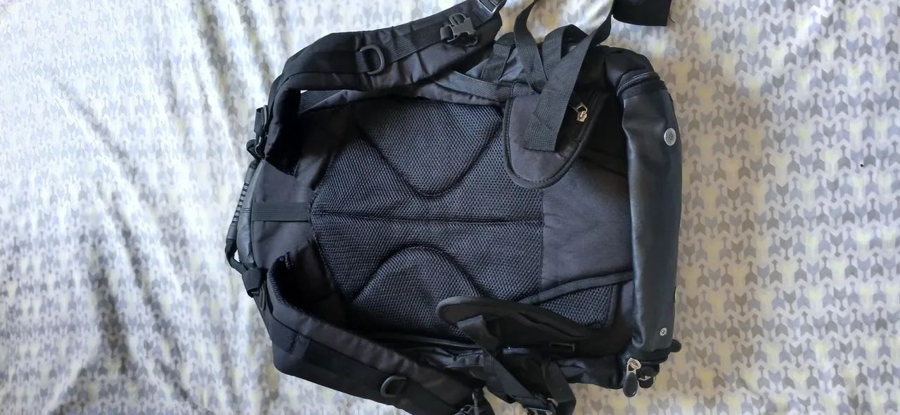 Mochila Oakley para Esportes Radicais - Foto 6