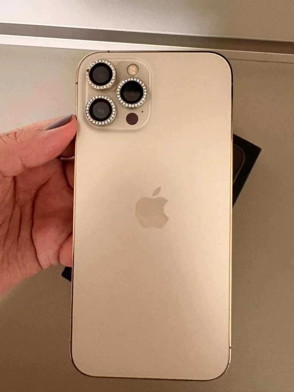 iPhone 12 Pro Max Gold 256gb - Celulares e Smartphones