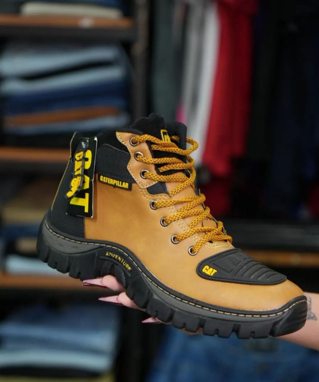 Caterpillar - Foto 2