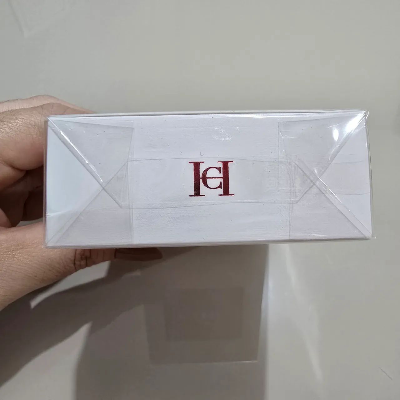 Perfume Carolina Herrera CHIC - 80ml - lacrado - Foto 3