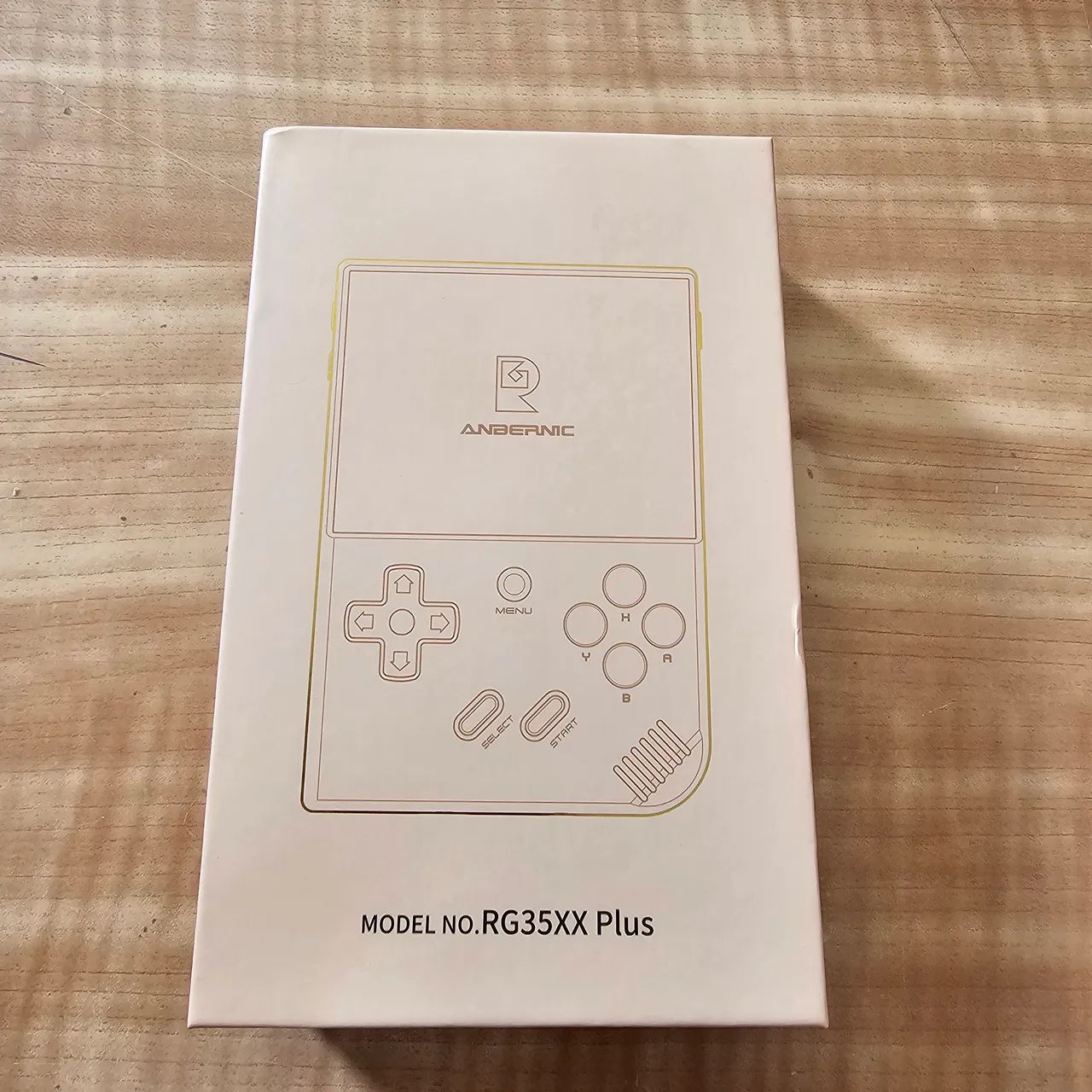 Video game portátil RG35XX Plus NOVO Aceito trocas