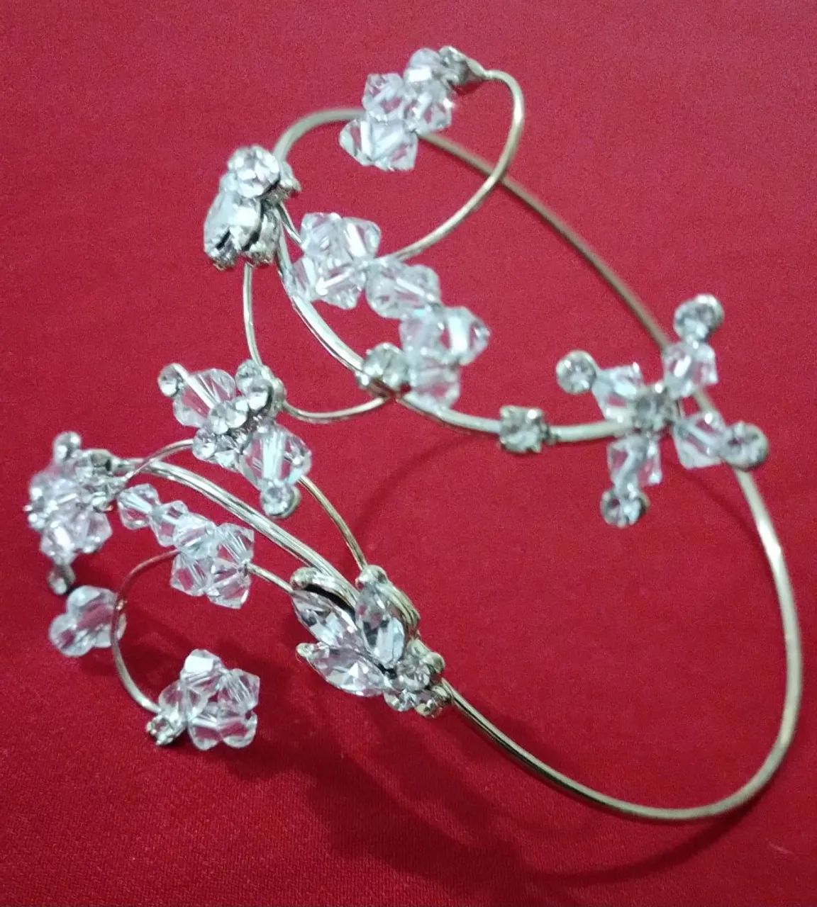 Bracelete Dourado Decorado com Cristais.   - Foto 4