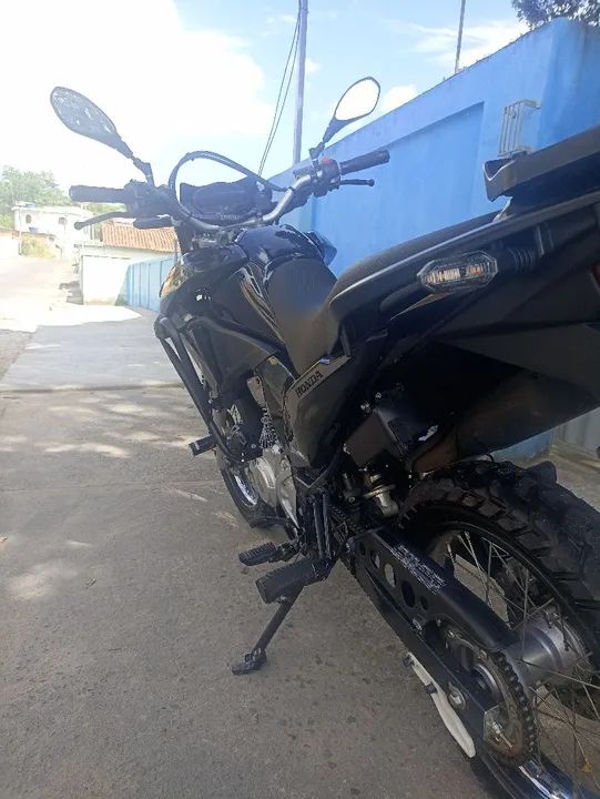 Honda bros 160 impecável com 1500 em acessorios e ipva 2025 pago! so tranferir. - Foto 2