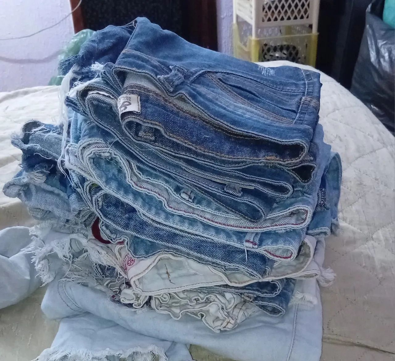 Lote de Jeans - Diversos Modelos - Foto 5
