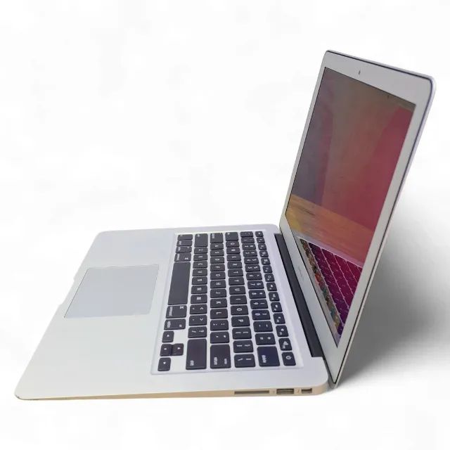 MacBook Air 2017年製 Apple