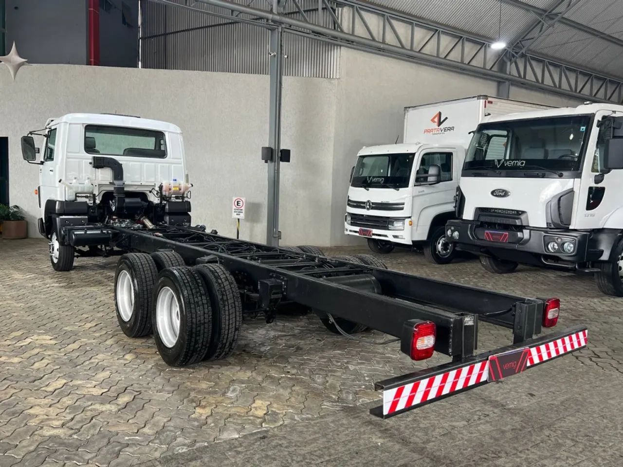 Caminhão Vw 10.160 Trucado 6x2 Chassi Ñ *0 8160 - Foto 10