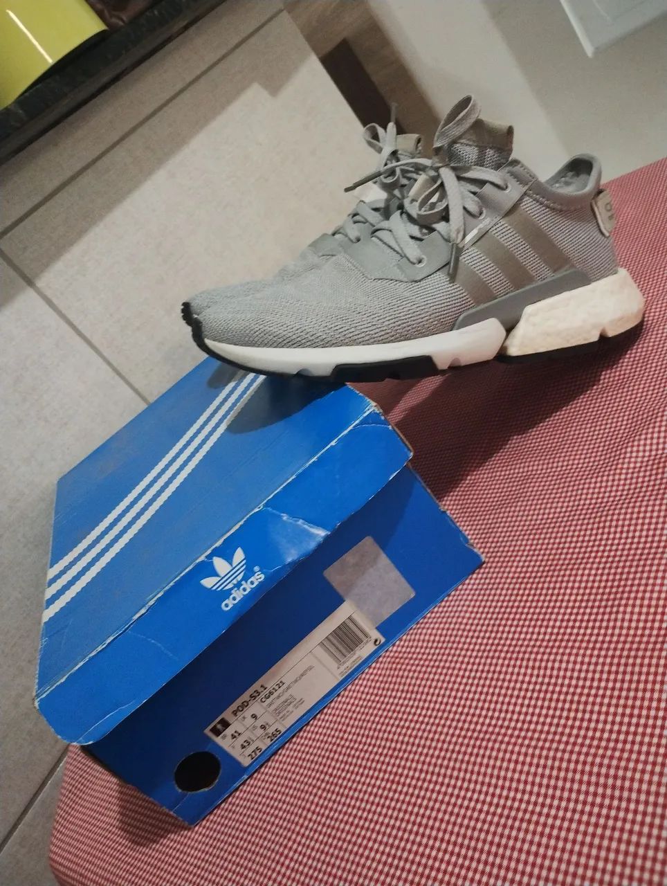 Adidas POD Tamanho 41 - Foto 2