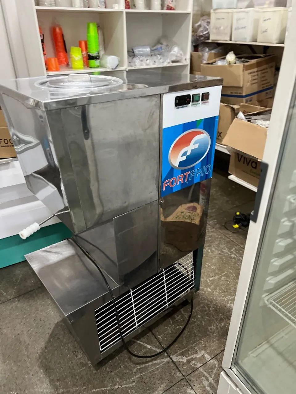 Máquina de sorvete Eletrofrios  - S40 - Cabeçote invertido - bojo 16L  - Foto 2