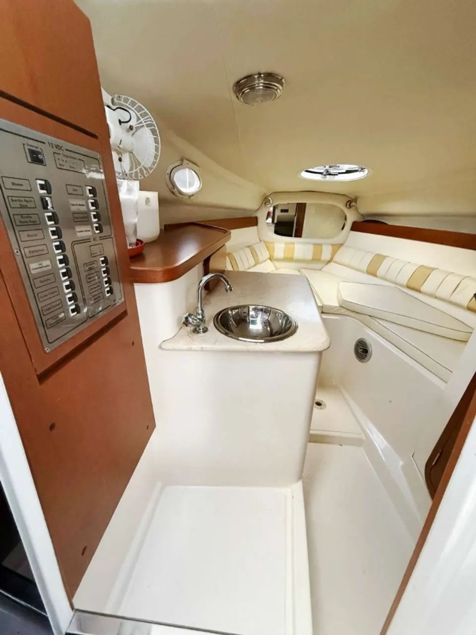 Lancha Cimitarra 270 - Ano 2011 - Mercruiser 260Hp - Foto 12