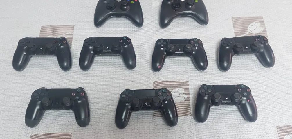 xbox 360 e  controles de PS4 Leia anúncio - Foto 2