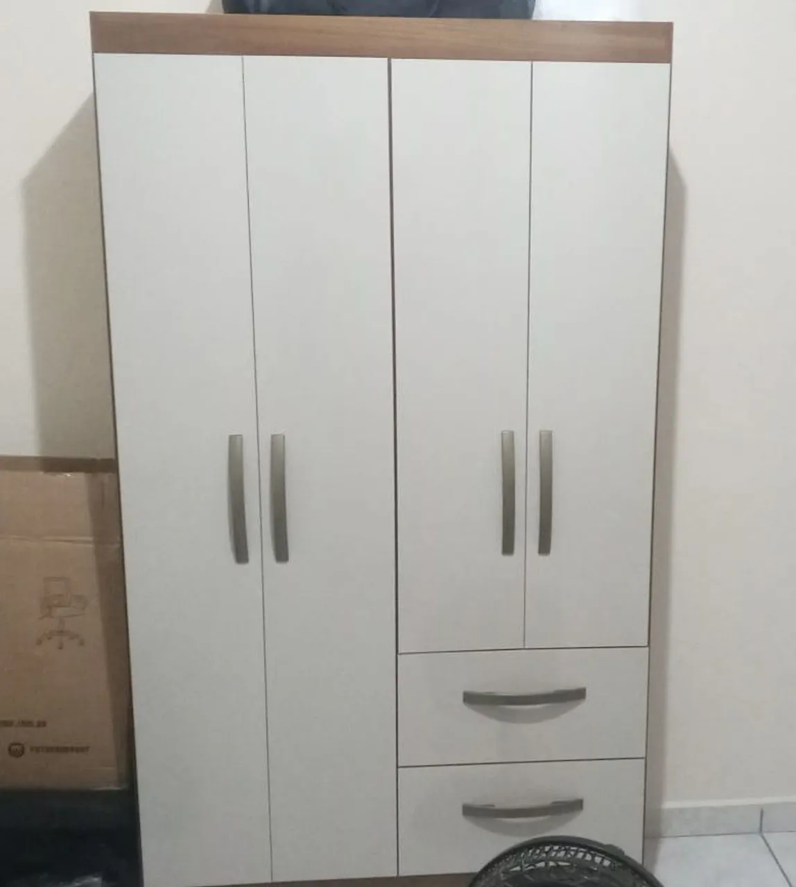 Guarda-Roupa 4 Portas + cama box