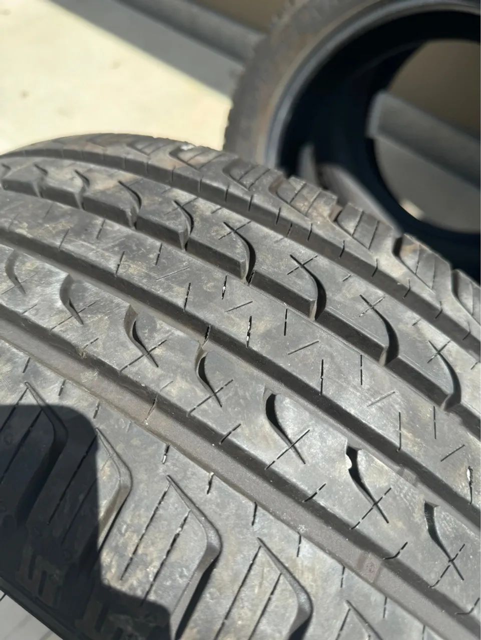 4 Pneus Goodyear Aro 18 EfficientGrip SUV 225/55R18 - Foto 3