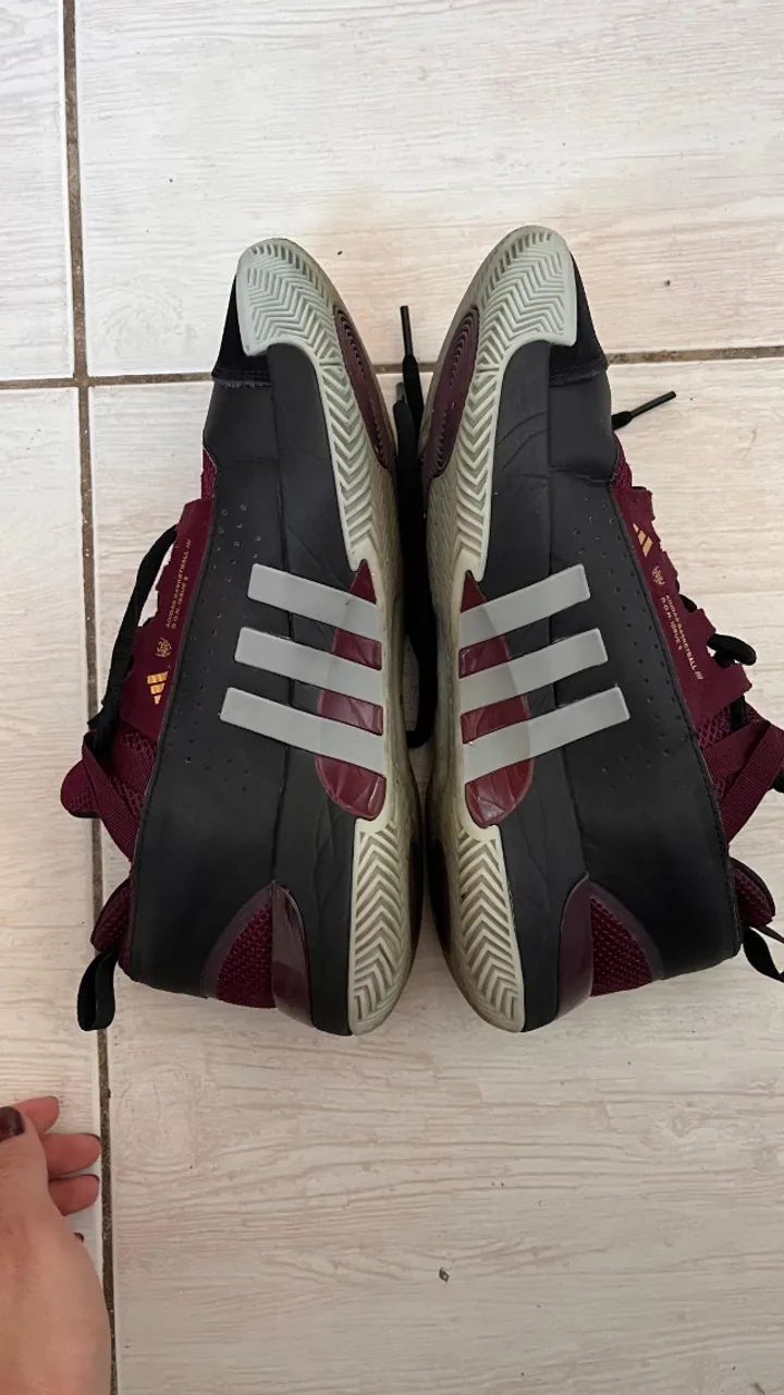 Tênis Adidas DON Issue 5 - Preto e Bordô - Nº 36 - Usado poucas vezes - Foto 4