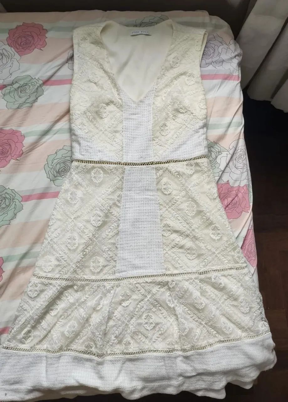 Vestido Branco Bordado Vidi Vice