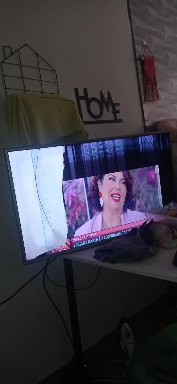 TV com defeito na tela/ retirada de peças 
