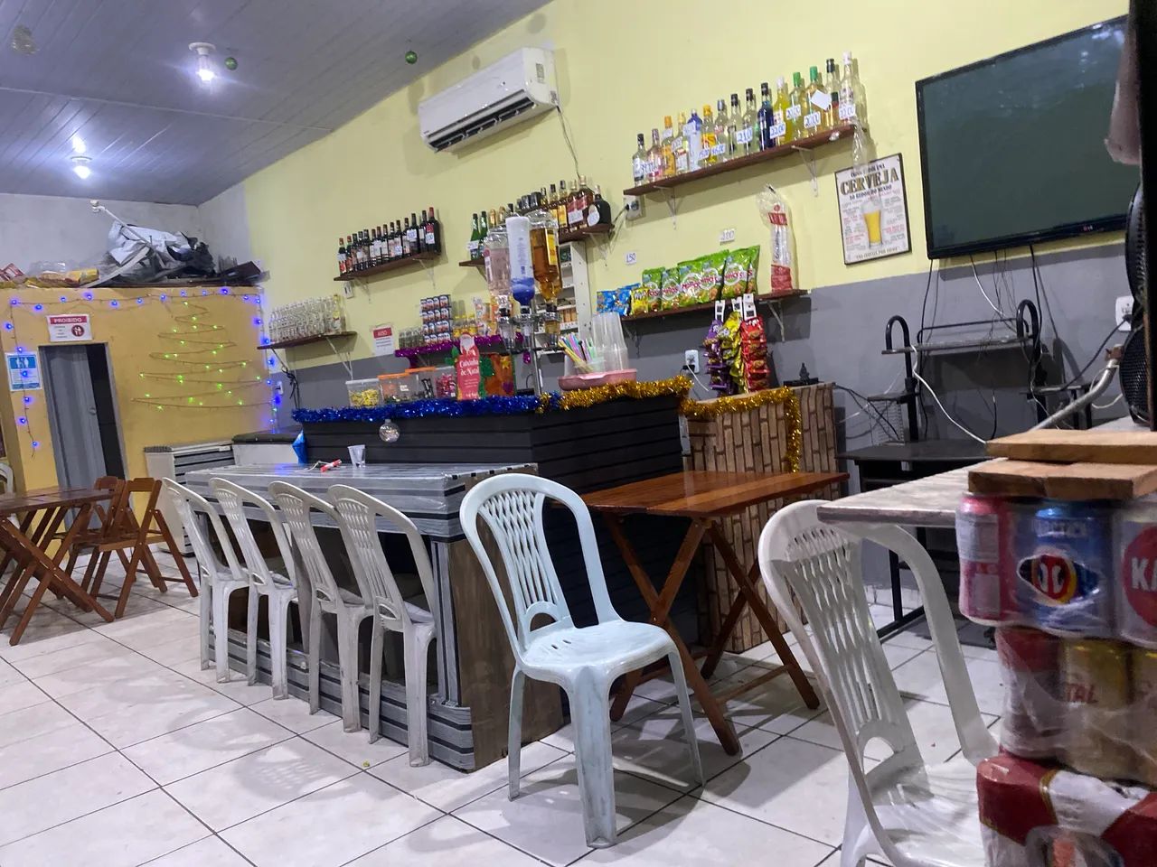 Distribuidora e conveniência . Só pegar e fazer dinheiro.