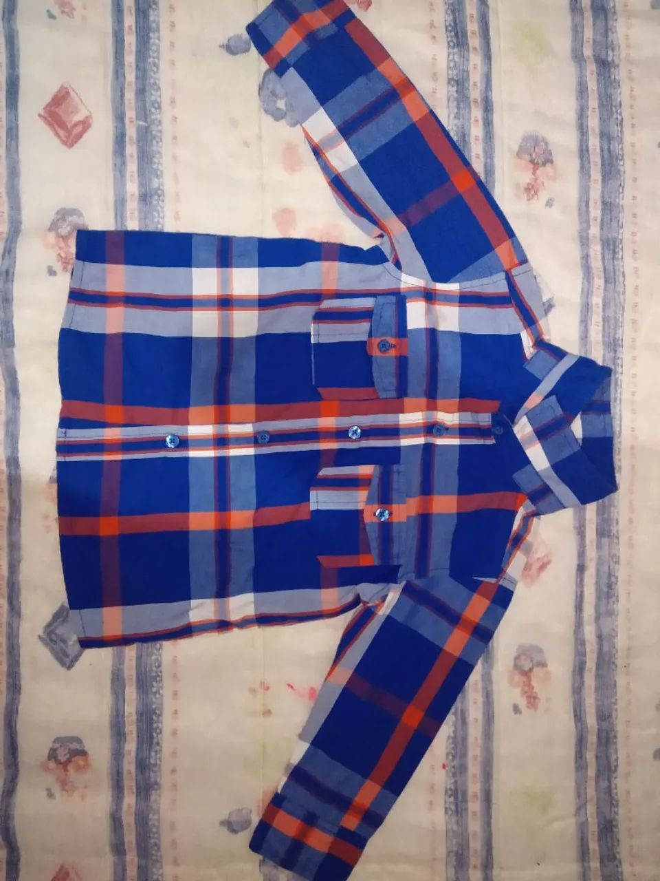 Camisa xadrez infantil azul e laranja - Foto 2