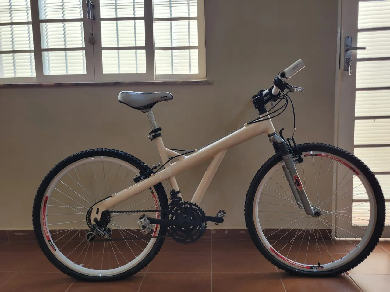 Bicicleta Caloi T-Type - Aro 26 (valor para retirada)