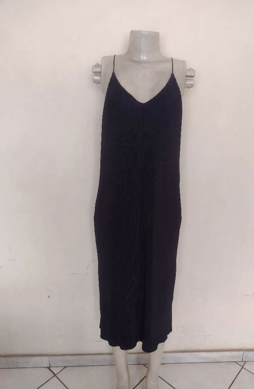 Vestido preto de alça Midi PP  - Foto 2
