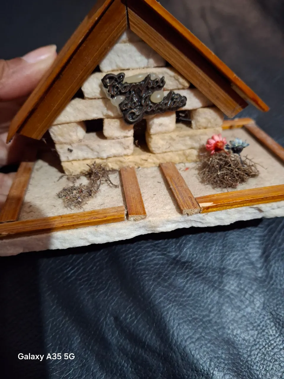 Miniatura de Casa Decorativa Artesanal