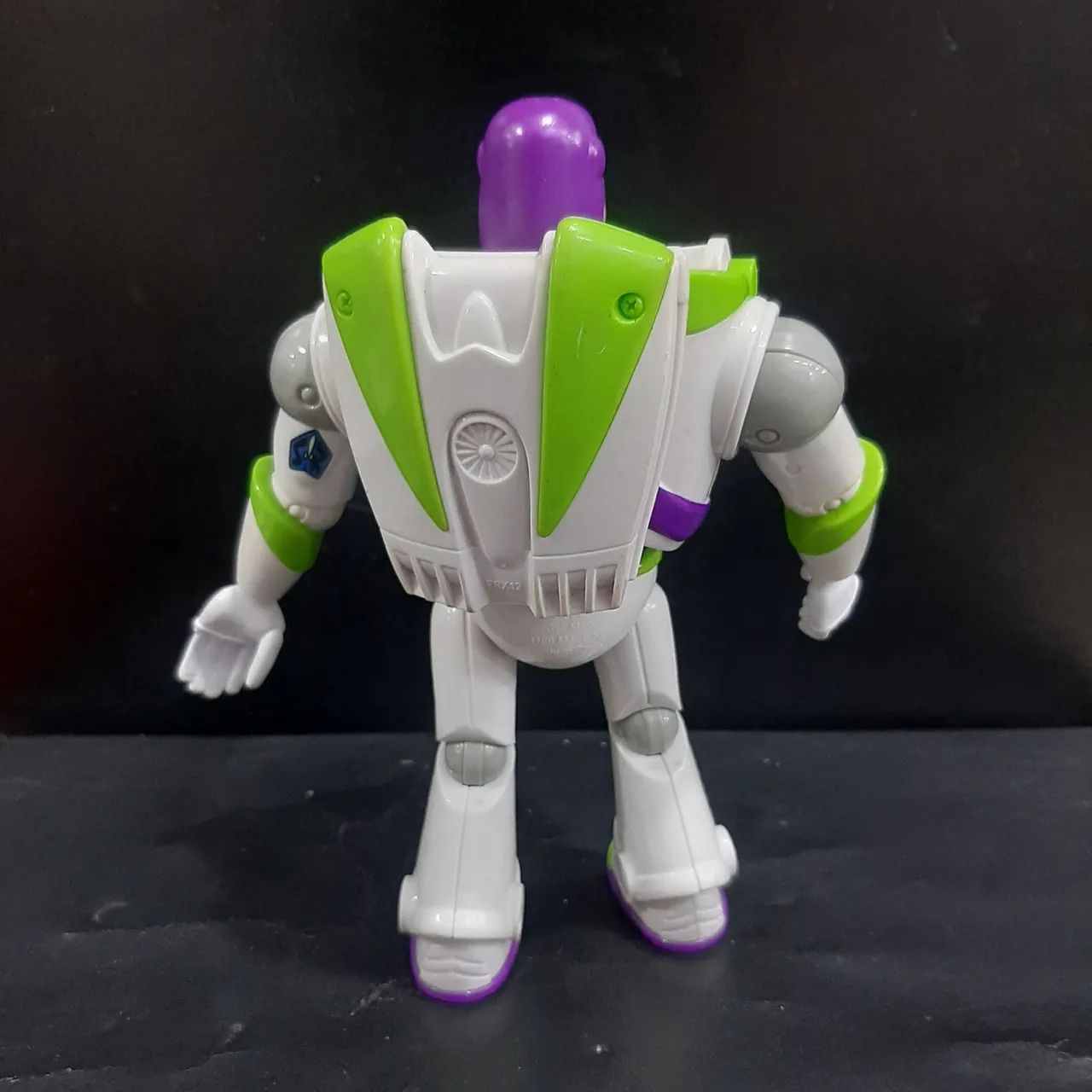 Buzz Lightyear (está com alguns amarelados) - Foto 5