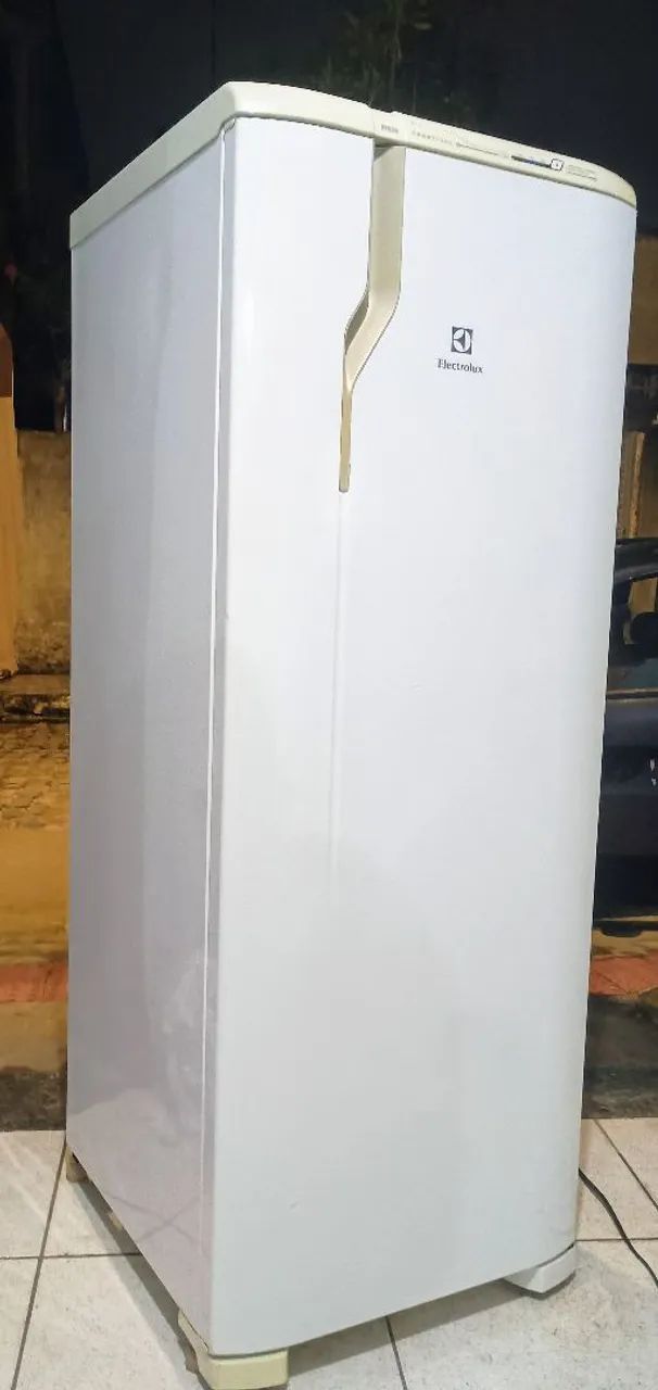 Geladeira Electrolux Frost Free 