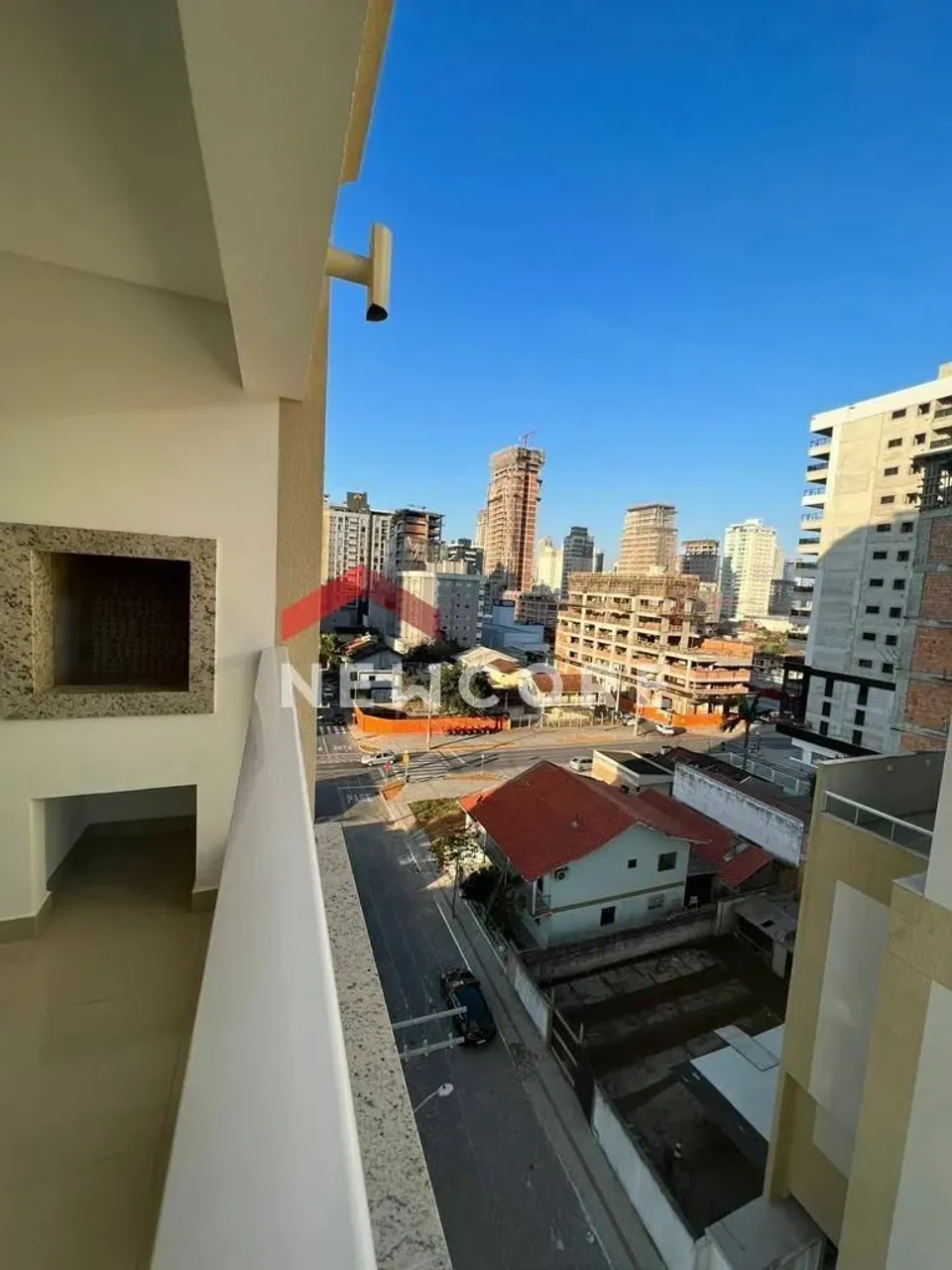 Apartamento em Rua 302 - Alto São Bento - Itapema/SC