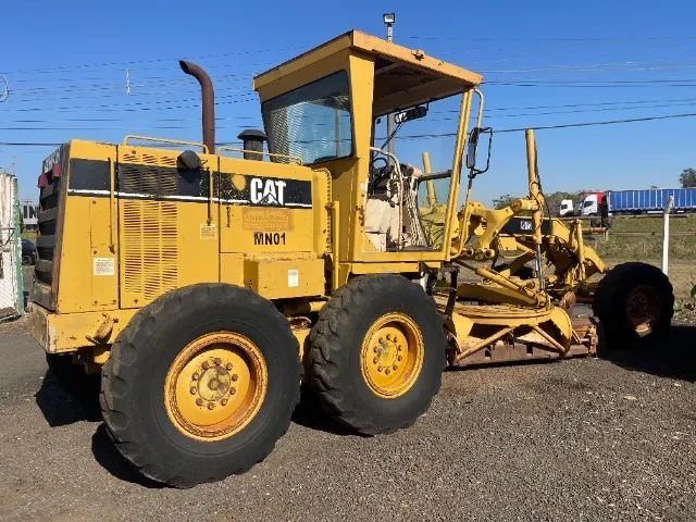 MOTONIVELADORA CATERPILLAR 120H - Foto 4