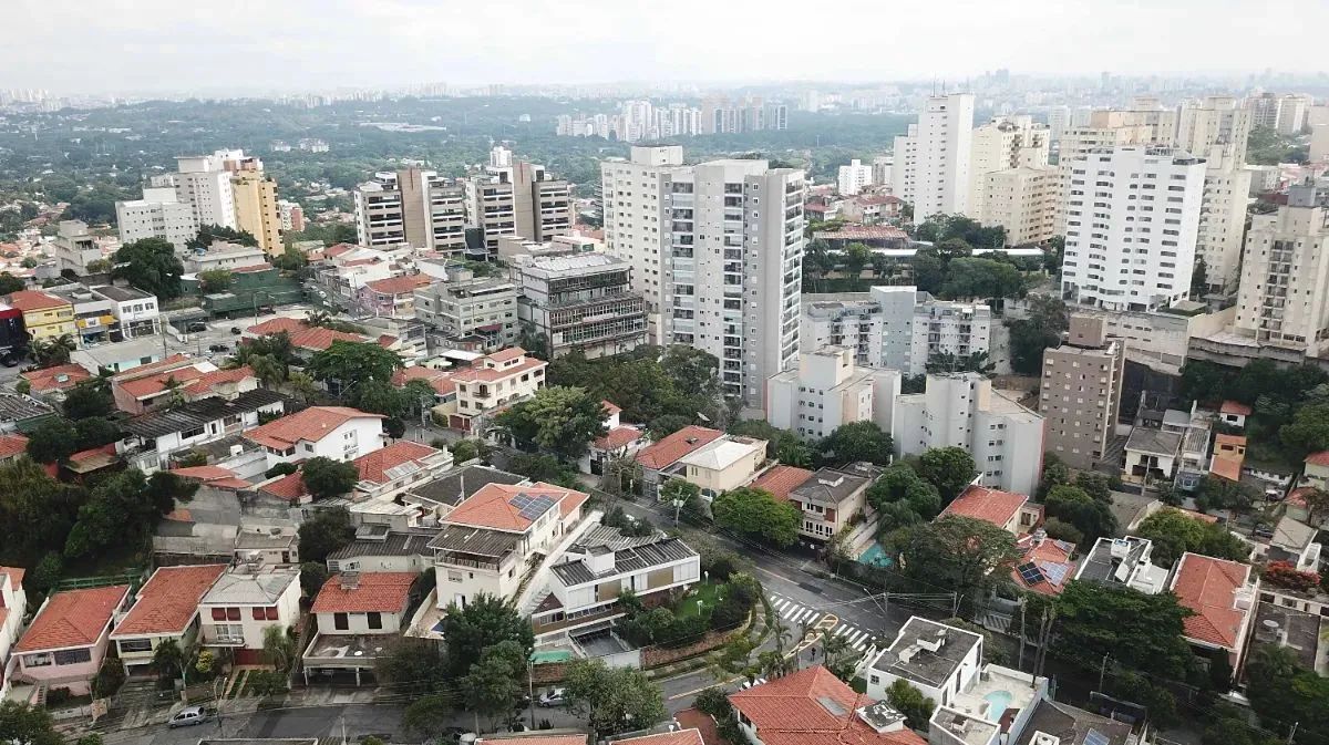 Sobrado para venda com 4 quartos, sendo 1 suíte, 300m² - Foto 3