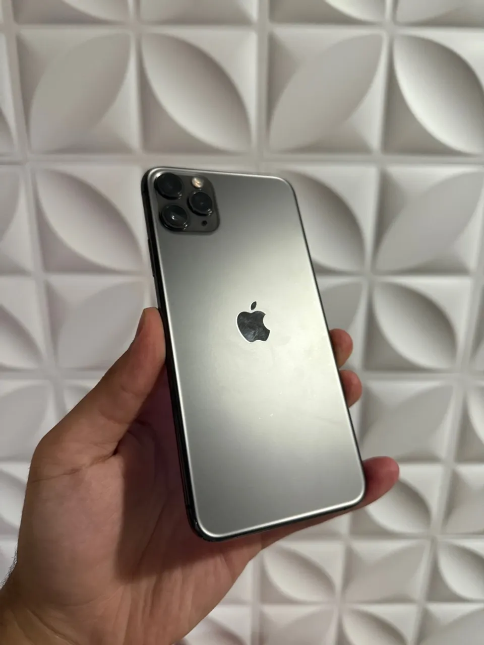 Iphone 11 Pro Max 64gb - Aceito trocas - R$2490,00 ou em até 12x de R$249,00