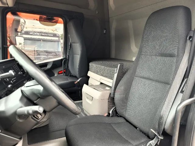 Scania R 450 Highline 6x2 Ano 2022/23 - Foto 8