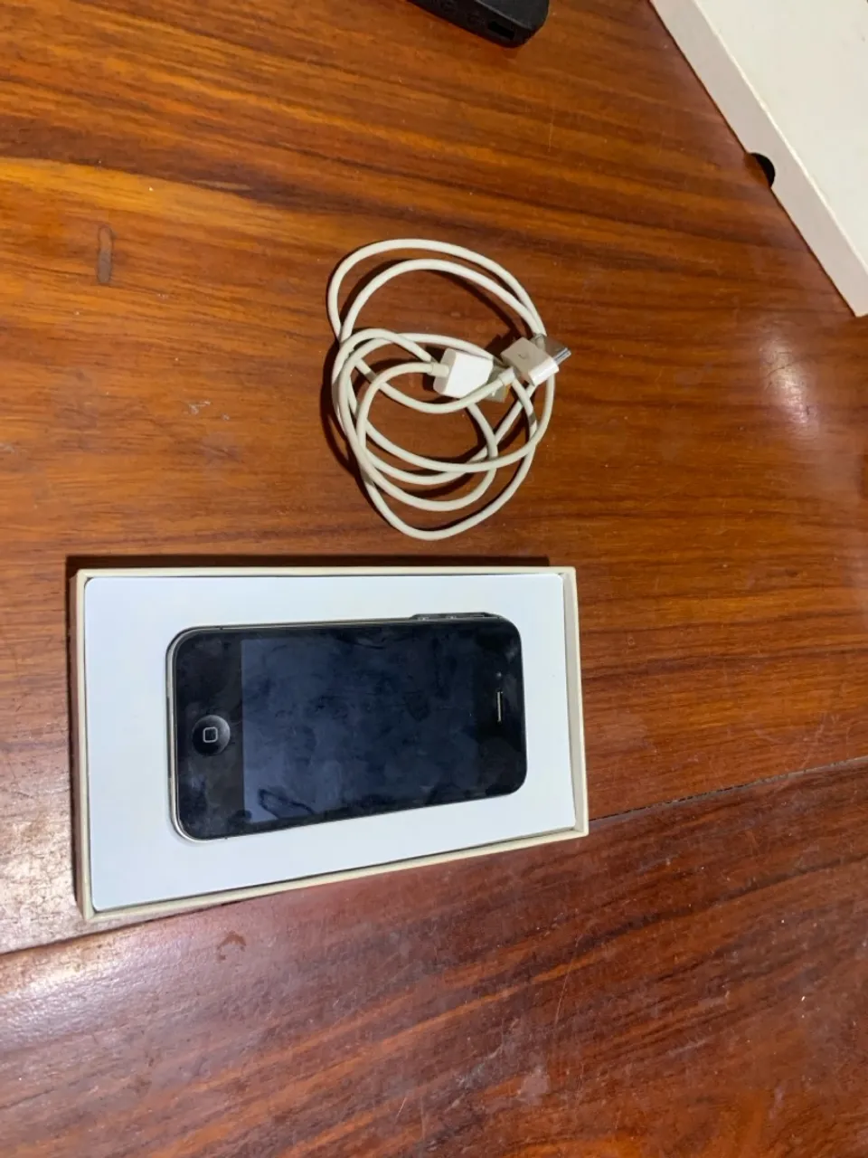 Iphone 4s. 16GB. Para retirar peças