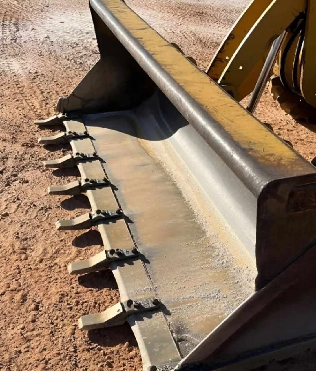 Retroescavadeira 416 4x4 ano 2013 - Foto 2